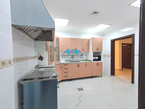 Modern 3 Bedrooms Apartment with Pool & Gym in West Mishref