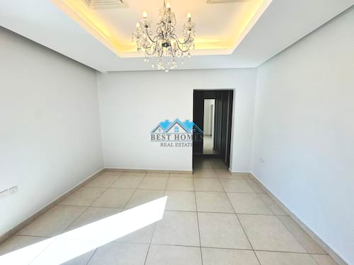 Three-Bedrooms Apartment with Balcony in Salwa