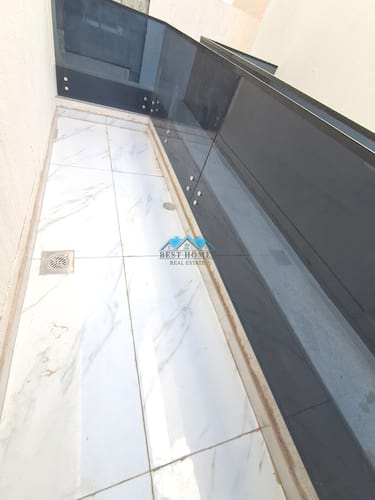 5 Bedrooms Modern Style Floor in Sadeeq