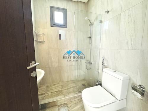 Three-Bedrooms Apartment with Balcony in Salwa