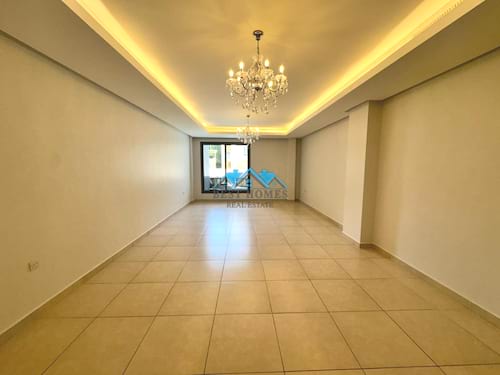 Three-Bedrooms Apartment with Balcony in Salwa