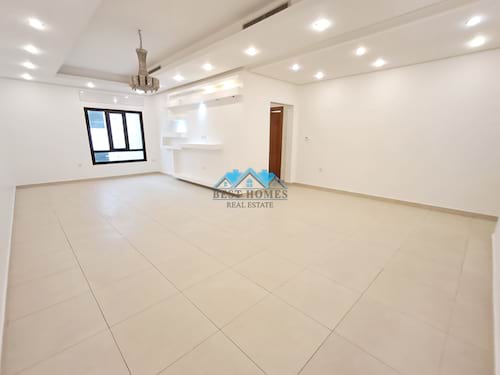 4 Bedrooms Apartment for Rent in Rumaithiya