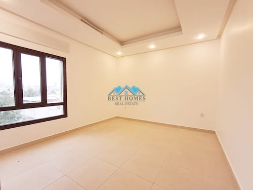 4 Bedrooms Apartment for Rent in Rumaithiya