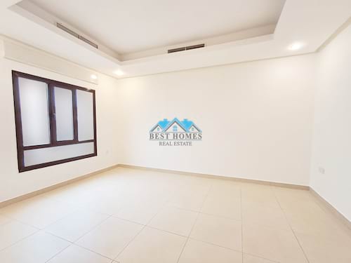 4 Bedrooms Apartment for Rent in Rumaithiya