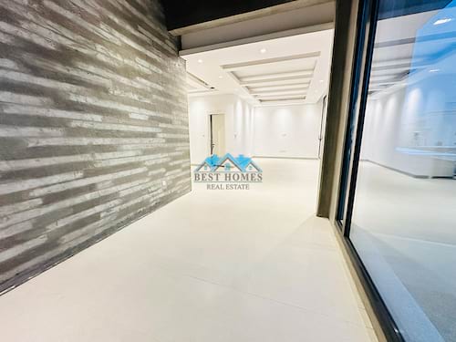 3 Bedrooms Apartment In Fintas