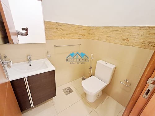 4 Bedrooms Apartment for Rent in Rumaithiya