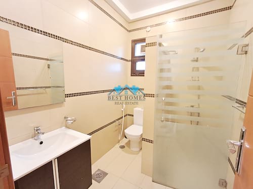 4 Bedrooms Apartment for Rent in Rumaithiya