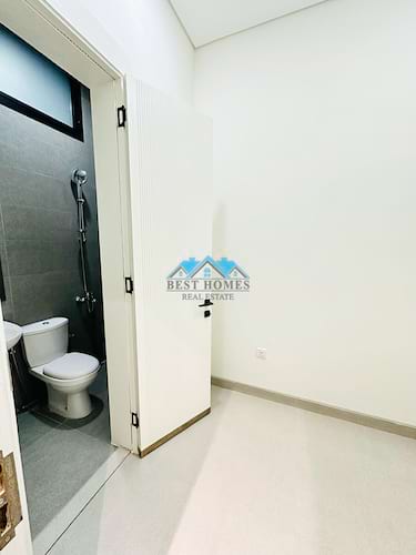 3 Bedrooms Apartment In Fintas