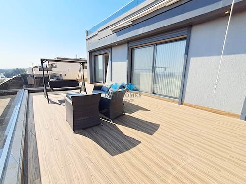 Beautiful Semi Furnished Penthouse Floor in Salwa
