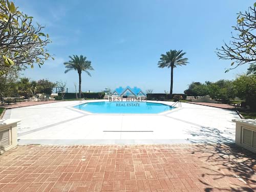 Four Master Bedroom Villa With Private Garden in Mesilla
