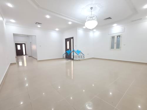 Spacious 6 Bedroom Duplex with Basement and Private Entrances in Shuhadah