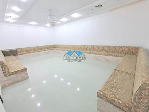 Spacious 6 Bedroom Duplex with Basement and Private Entrances in Shuhadah