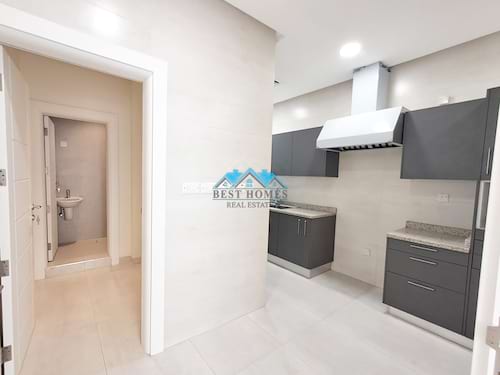 Nice 3 Bedrooms Apartment with Big Terrace in Salwa