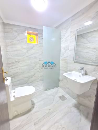 Spacious 6 Bedroom Duplex with Basement and Private Entrances in Shuhadah