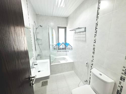 Modern 4 Bedrooms Townhouse with Rooftop in Al Salam