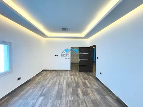 Modern 3 Master Bedrooms Apartment with Private Rooftop in Salwa