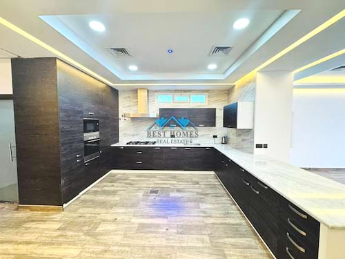 Modern 3 Master Bedrooms Apartment with Private Rooftop in Salwa