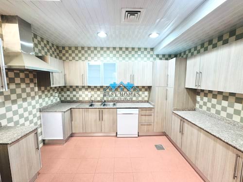 Modern 4 Bedrooms Townhouse with Rooftop in Al Salam
