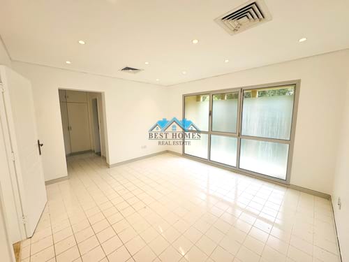 Four-Bedrooms Villa with a Huge Garden Area in Bida