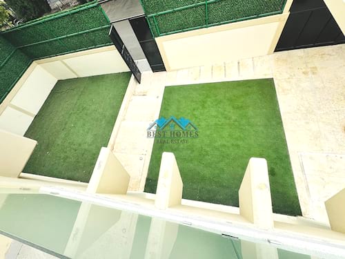 Four-Bedrooms Villa with a Huge Garden Area in Bida