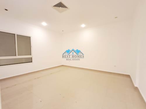 3 Bedrooms Floor in Massayal