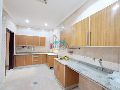 3 Bedrooms Floor in Massayal