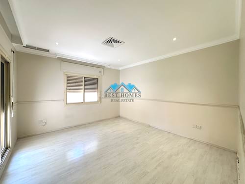 Spacious 4 Bedrooms Villa with Sea View in Salwa