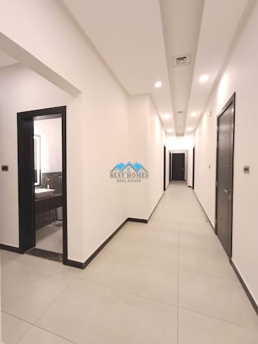Modern 4 Master Bedrooms Apartment with Balcony's in Zahra