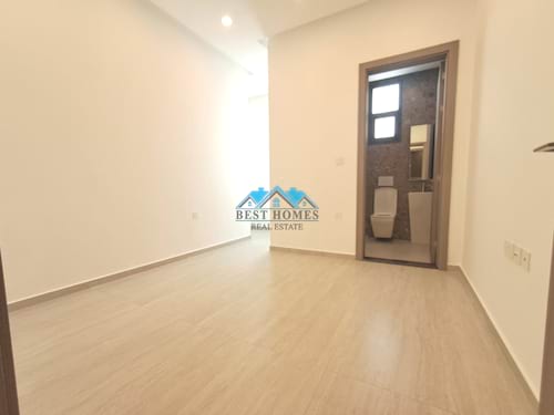 Nice 3 Bedrooms Apartment with Rooftop in Shuhadah