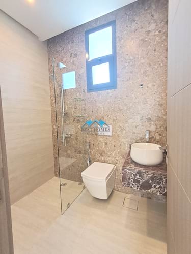 Nice 3 Bedrooms Apartment with Rooftop in Shuhadah