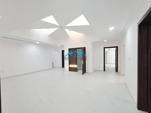 Spacious 6 Master Bedrooms Villa with Large Garden in Jabriya