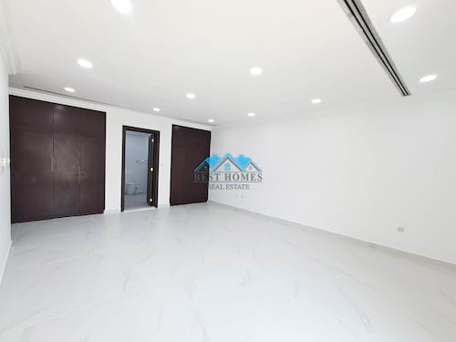 Spacious 6 Master Bedrooms Villa with Large Garden in Jabriya