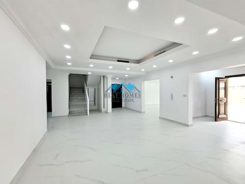 Spacious 6 Master Bedrooms Villa with Large Garden in Jabriya