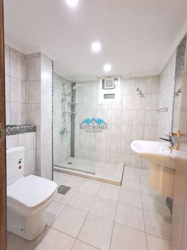 Spacious & Modern 5 Bedrooms Floor in Jabriya