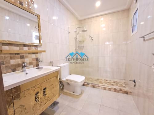 Spacious & Modern 5 Bedrooms Floor in Jabriya