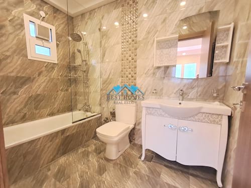 Spacious & Modern 5 Bedrooms Floor in Jabriya