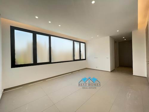 Modern Style Luxurious Villa in Sideeq