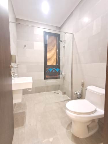 Spacious 4 Bedroom Floor Apartment with Maid’s Room in Surra