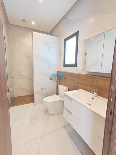 Exclusive 5 Master Bedrooms Villa with Private Pool in Abu Fatira