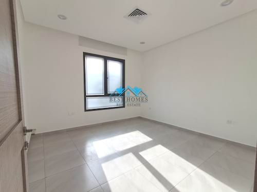 Spacious 4 Bedroom Modern Apartment in Zahra