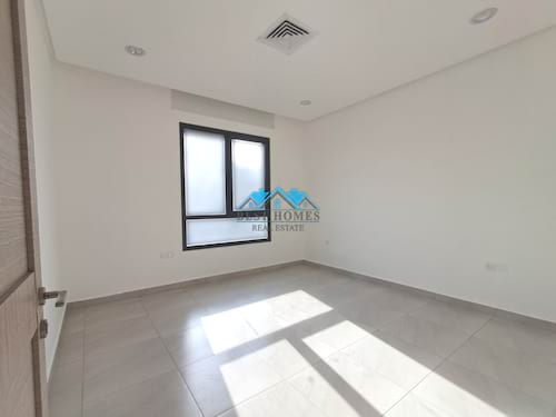 Spacious 4 Bedroom Modern Apartment in Zahra