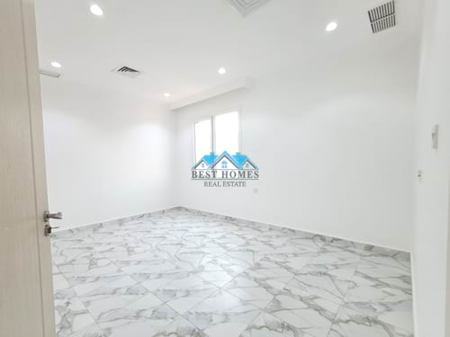 3 Bedrooms Apartment in Rumaithiya