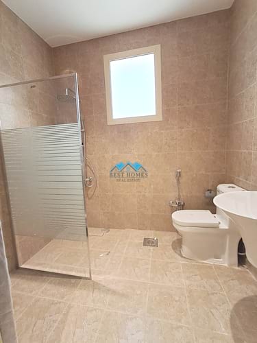 Brand New 5 Bedrooms Floor in Salam Area