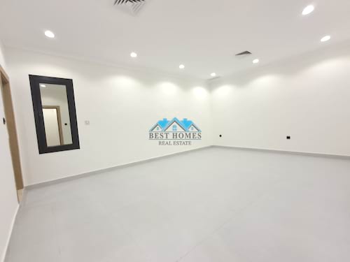3 Master Bedroom Modern Apartment in Surra