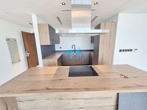 Brand New Ultra Modern Apartment in Hessa District