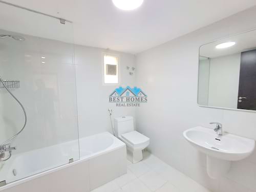 Modern Style 3 Master Bedrooms Floor in West Mishref