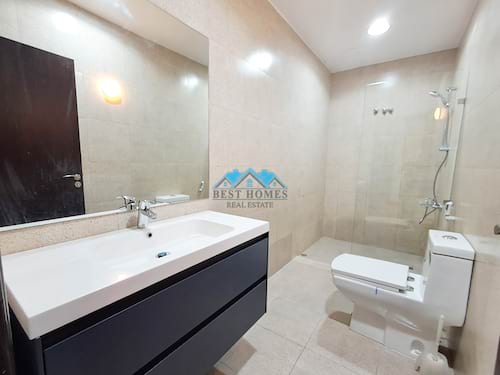 Modern Style 3 Master Bedrooms Floor in West Mishref