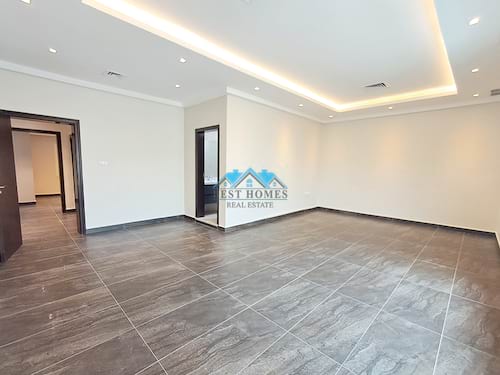 Modern Style 3 Master Bedrooms Floor in West Mishref
