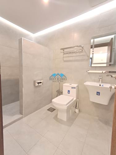 5 Bedrooms Floor with Balcony in Surra Area