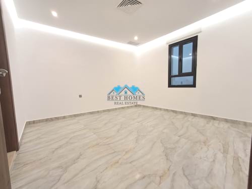 5 Bedrooms Floor with Balcony in Surra Area